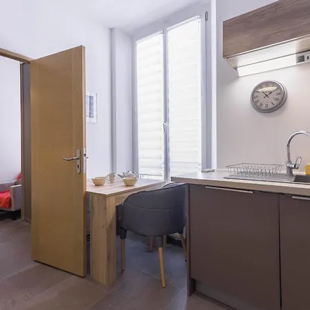 Apartment Les Princes - Central, Clim, Proche De La Plage, 10mn Du Palais